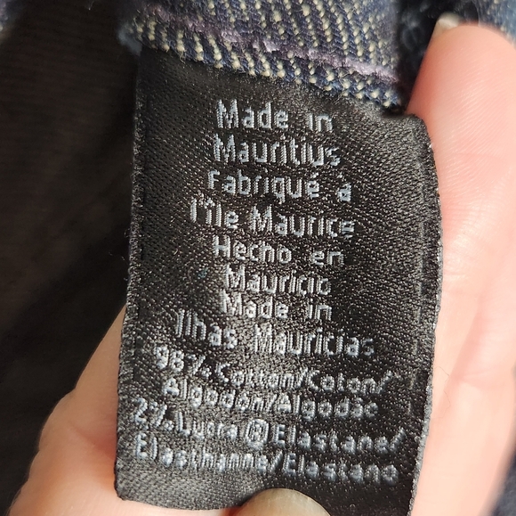 Calvin Klein Women's Boot Cut Denim Jeans Size 26/2 Dark Wash - Picture 6 of 10